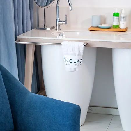 Hotel King Jason - Designed For Adults By Louis Protaras