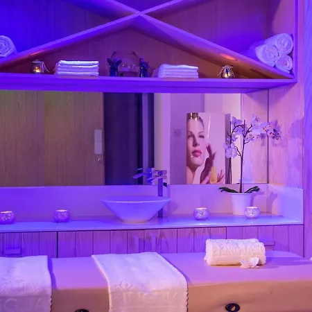 Hotel King Jason - Designed For Adults By Louis 4*